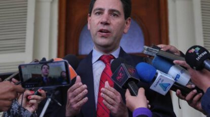 Renuncia del presidente del TSE por Carmen Eva Gonzales