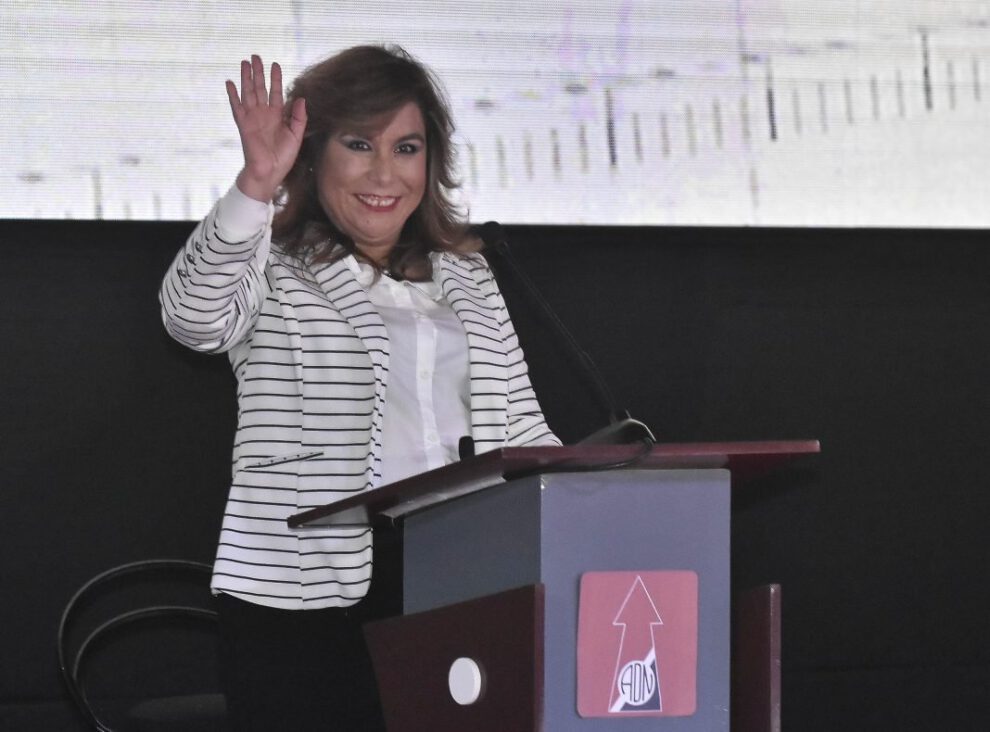 Candidatura de María de la Cruz Bayá durante el Debate Presidencial 2020