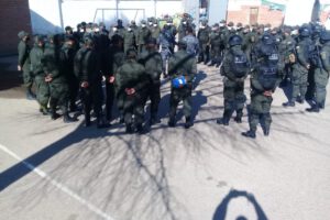 Efectivos policiales realizan reentrenamiento sobre el Auto de buen gobierno