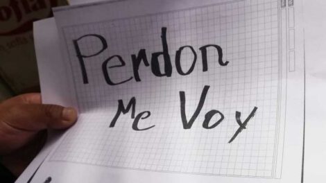 Joven huye con 45 mil dólares y deja una carta a sus padres