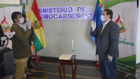Renuncia de Richard Botello por motivos de salud