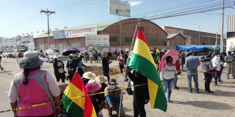 Bloqueos en Cochabamba por padres de familia