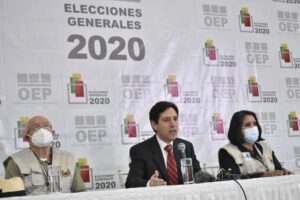 Presidente del TSE Salvador Romero en conferencia de prensa