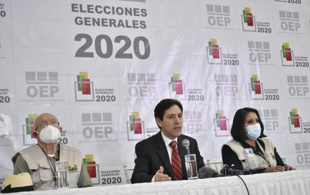 Presidente del TSE Salvador Romero en conferencia de prensa