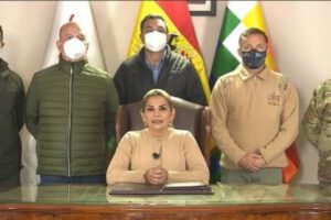 Presidente Jeanine Añez pide paciencia y cumplir la ley