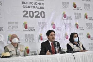 El Presidente del TSE, Salvador Romero, en conferencia de prensa sobre el conteo de votos