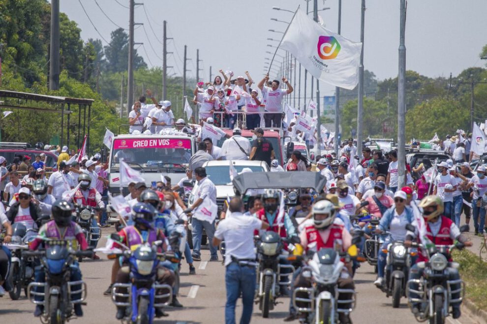 Caravana de la alianza Creemos en Santa Cruz