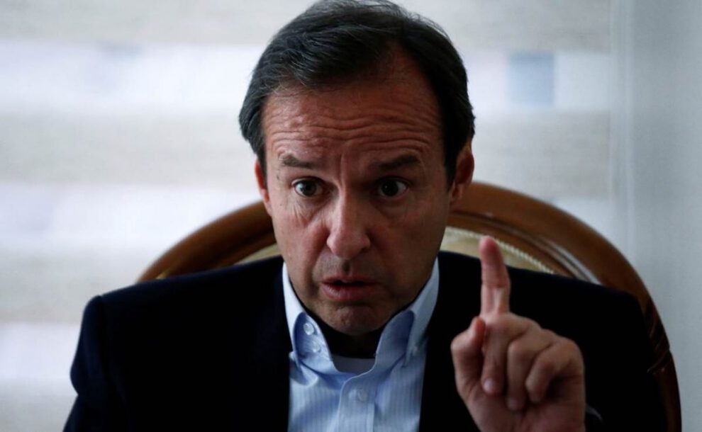 Tuto Quiroga pide a Evo Morales guardar silencio