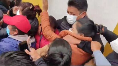 Marco Pumari fue increpado en Potosí