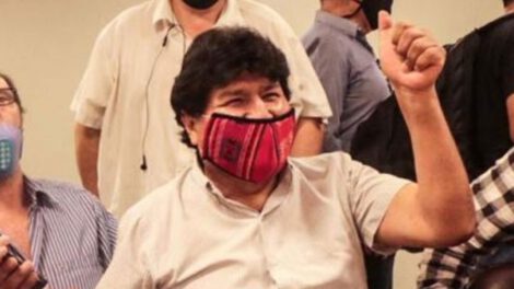 Evo Morales en la investidura de Arce
