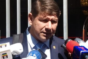 Creemos y MAS en la política boliviana