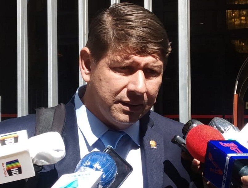 Creemos y MAS en la política boliviana