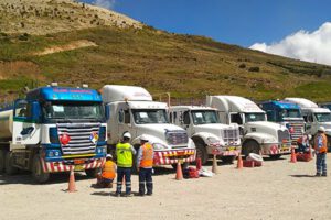 YPFB abastece diésel a Santa Cruz y La Paz