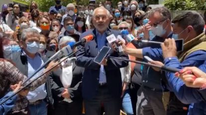Carlos Mesa exige al MAS revertir la anulación de los dos tercios