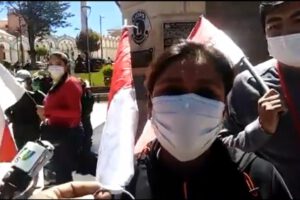 Vigilia en rechazo a la eliminación de los dos tercios en Potosí