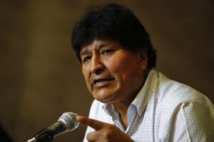 Evo Morales en la transmisión de mando