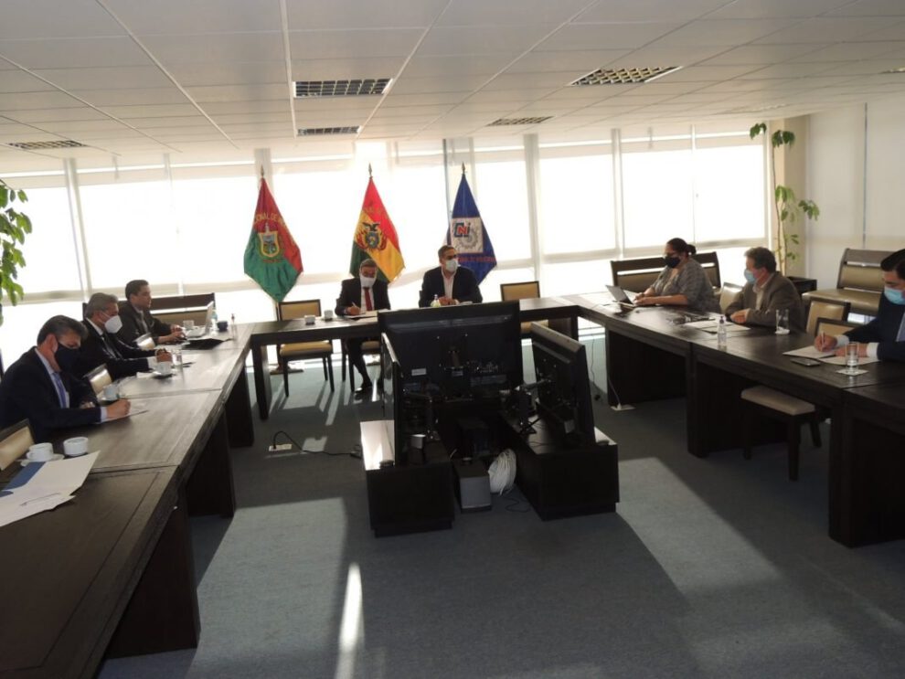 Reunión de cámaras de industria y comercio para la reactivación económica