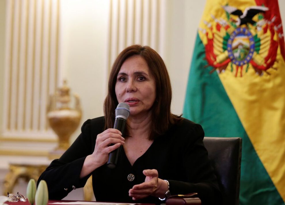 Denuncia al MAS por modificar el Reglamento de los 2/3
