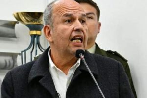 Denuncia contra Murillo por aprehensión ilegal del juez Huacani