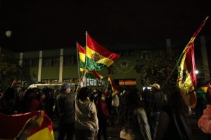 Plataformas ciudadanas en Cochabamba exigen motín policial