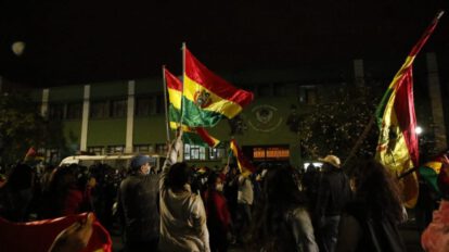 Plataformas ciudadanas en Cochabamba exigen motín policial