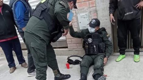 Policías heridos de bala en atraco frustrado en El Alto