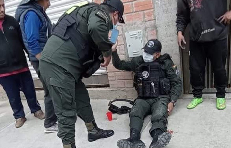 Policías heridos de bala en atraco frustrado en El Alto