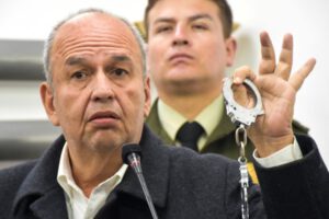 Ministro Murillo califica a la justicia de podrida