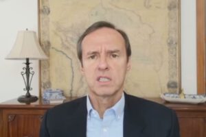 Expresidente Jorge Tuto Quiroga pide a CC y Creemos no aceptar cargos en directivas camarales