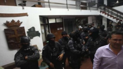 Desconocimiento a Calvo por parte de activistas cruceños