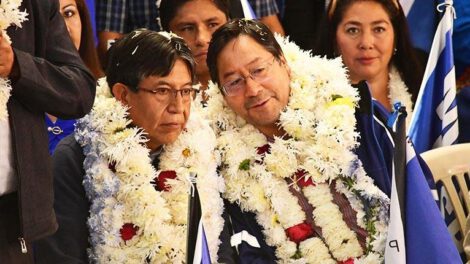 Ceremonia ancestral del binomio del MAS en Tiawanaku