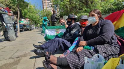 Vigilia frente al TSE por auditoría al Padrón Electoral