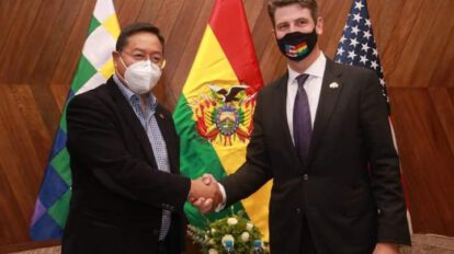 Luis Arce se reúne con un representante de Estados Unidos