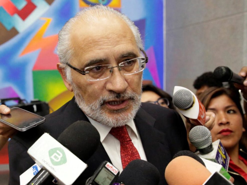 Carlos Mesa asiste a la transmisión de mando de Luis Arce
