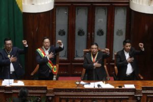 Luis Arce y David Choquehuanca en la posesión presidencial