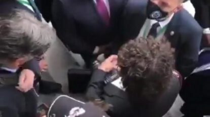 Iván Duque fue increpado por un grupo de ciudadanos en La Paz, Bolivia