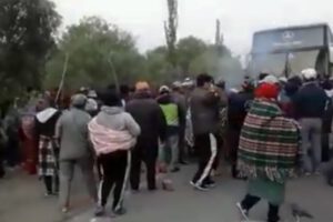 Bloqueos en Tupiza impiden a militantes del MAS trasladarse para recibir a Evo Morales