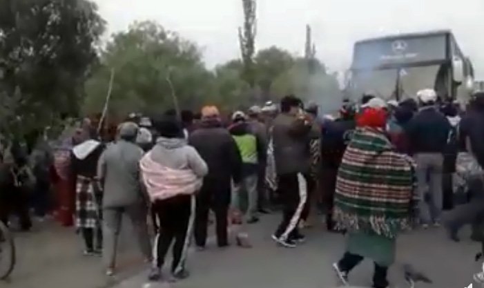 Bloqueos en Tupiza impiden a militantes del MAS trasladarse para recibir a Evo Morales