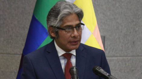 Procurador General del Estado Wilfredo Chávez Serrano asume su cargo