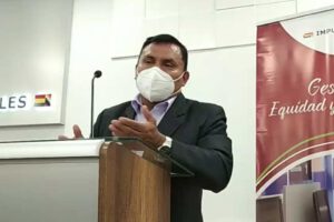 Mario Cazón presidente interino del Servicio de Impuestos Nacionales