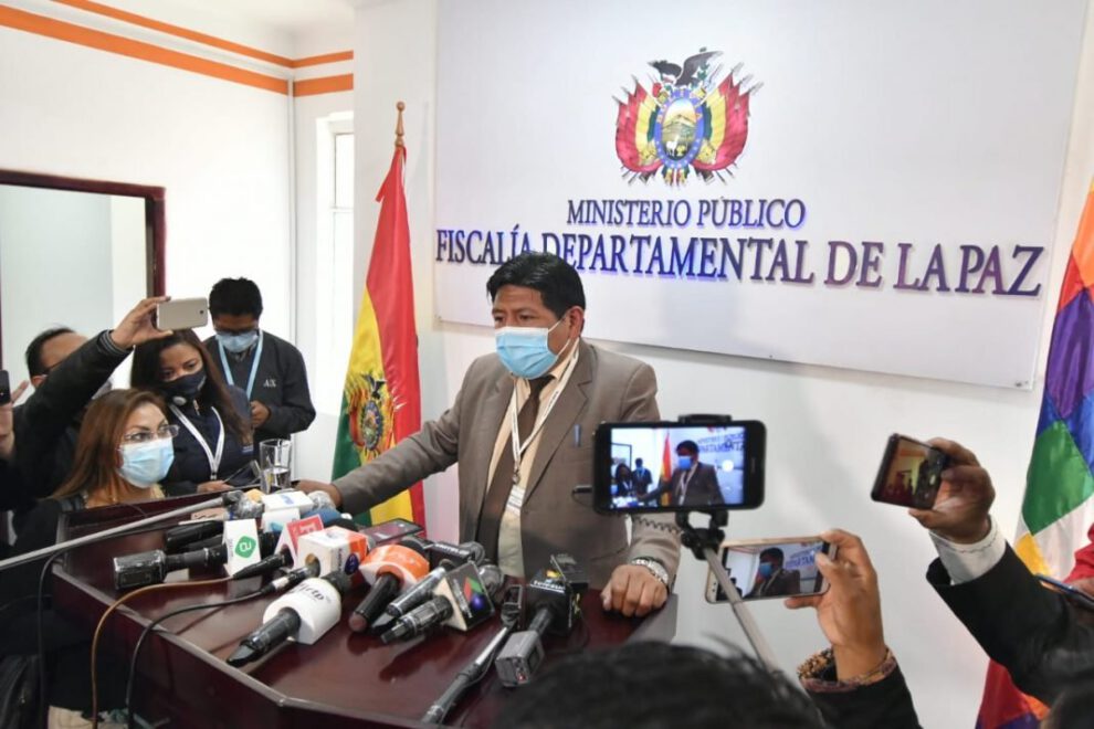 Sello azul de la Interpol solicitado para López y Murillo