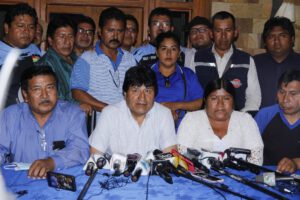Evo Morales retoma presidencia del MAS en conferencia de prensa en Cochabamba