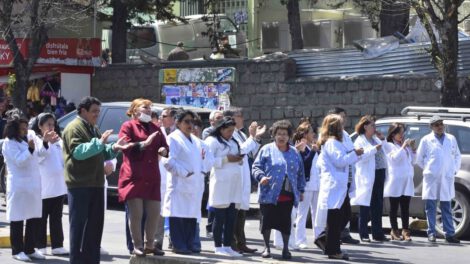 paro médico en la Caja Nacional de Salud