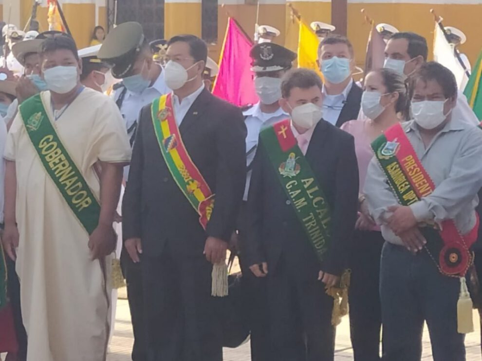 Luis Arce pide disculpas ajenas al Beni por retraso en obras