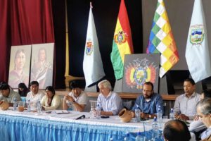 Evo Morales se reúne con sus exministros y exviceministros