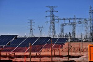 Inauguran planta solar fotovoltaica Oruro