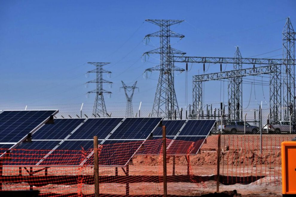 Inauguran planta solar fotovoltaica Oruro
