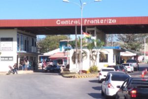 Detención preventiva funcionarios Migración en frontera con Brasil