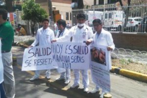 Diálogo entre médicos y Gobierno en Cochabamba