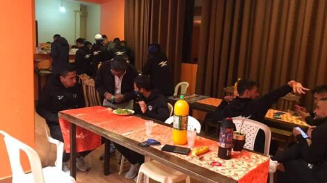 Hincha de San José brindando hospedaje gratuito al equipo